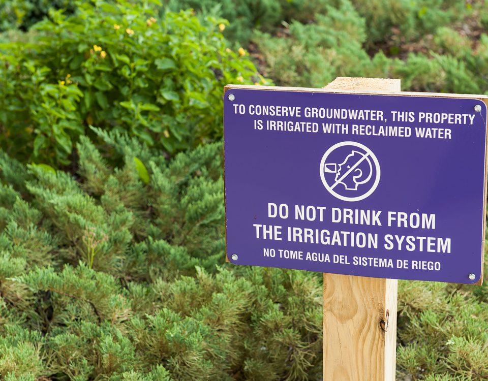 Do not drink reclaimed water sign